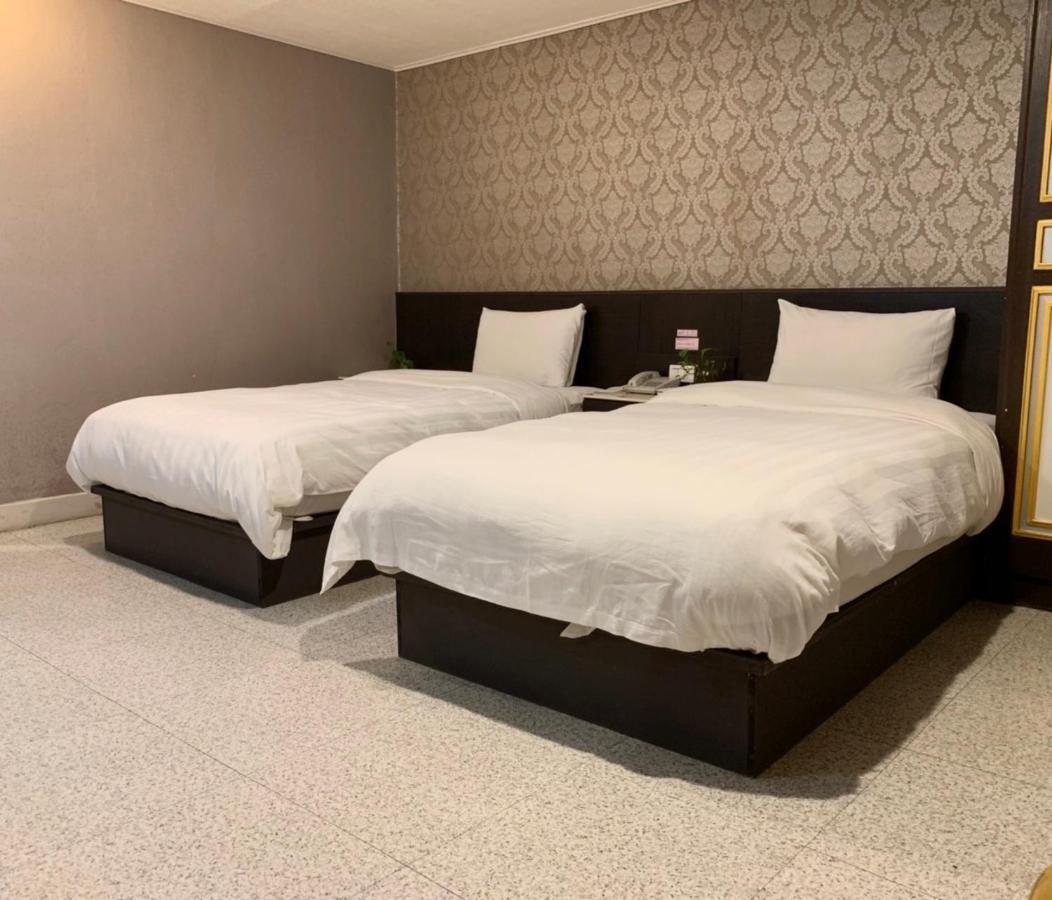 Jing Dian Business Hotel Taoyuan Eksteriør billede